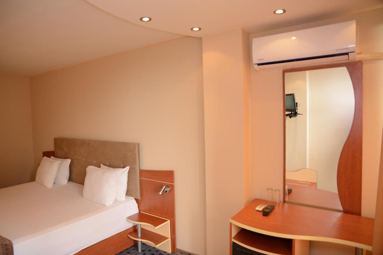 Bona Vita Hotell Zlatni pjasătsi Eksteriør bilde