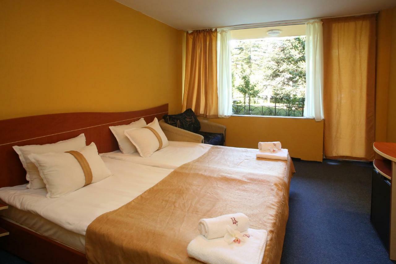 Bona Vita Hotell Zlatni pjasătsi Eksteriør bilde